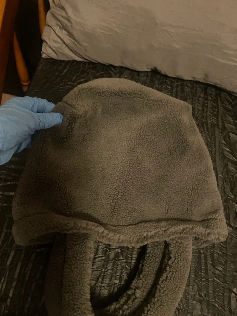 Prada Gray Sherpa Tote with White Logo - Picture 4 of 17